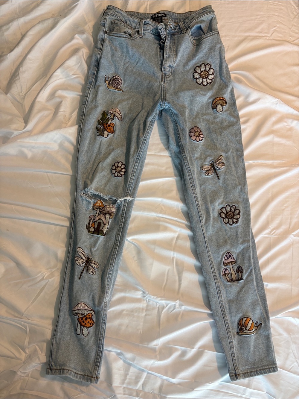 Hot Topic Light Blue Skinny Jeans with Embroidered Nature Patches